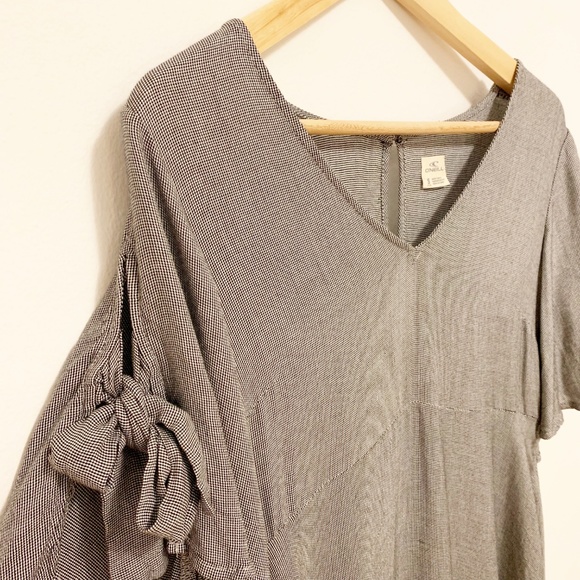 O'Neill Bow Sleeves V Neck Checkered Swing Dress Small - Picture 2 of 6